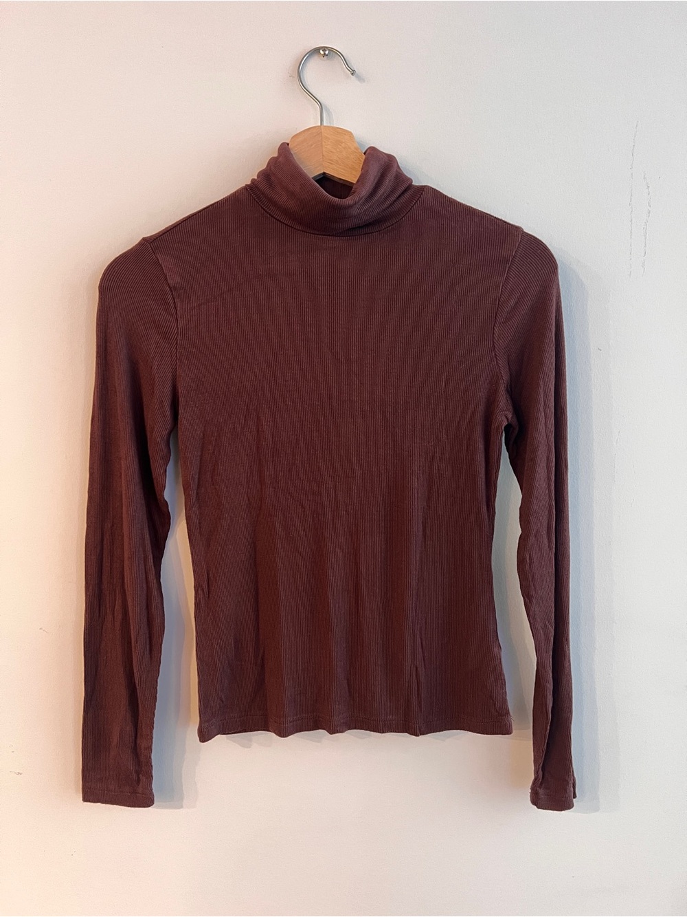 Dynamite Ribbed Mock Neck Top - Mauve Brown